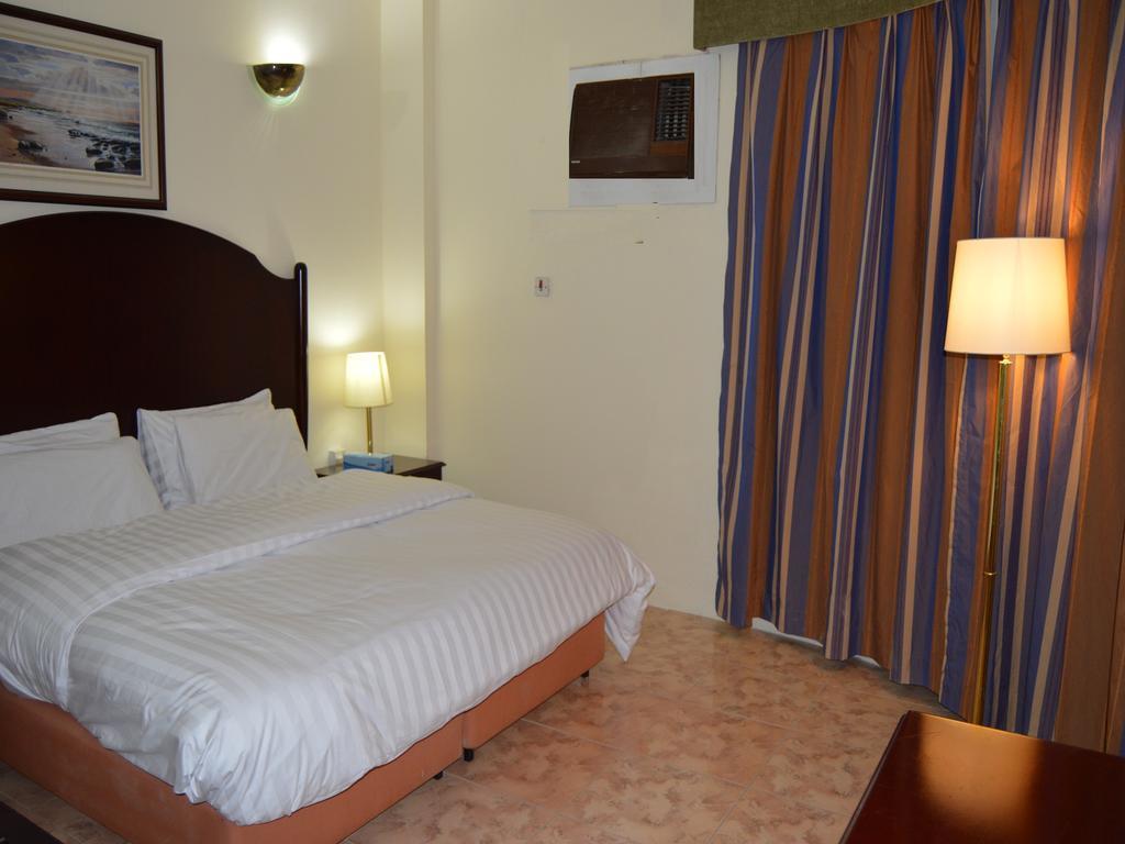 San Rock Hotel Manamah Buitenkant foto