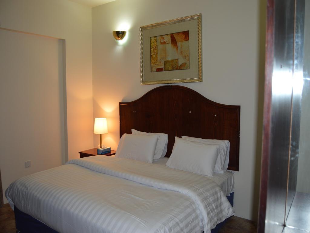 San Rock Hotel Manamah Buitenkant foto
