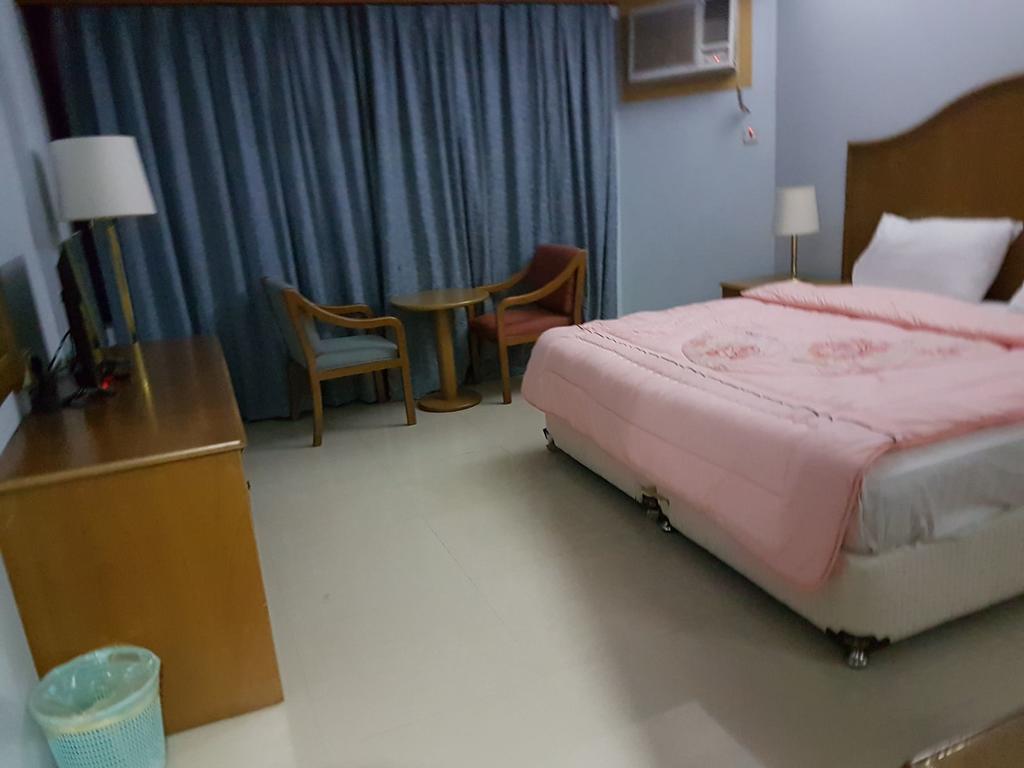 San Rock Hotel Manamah Buitenkant foto