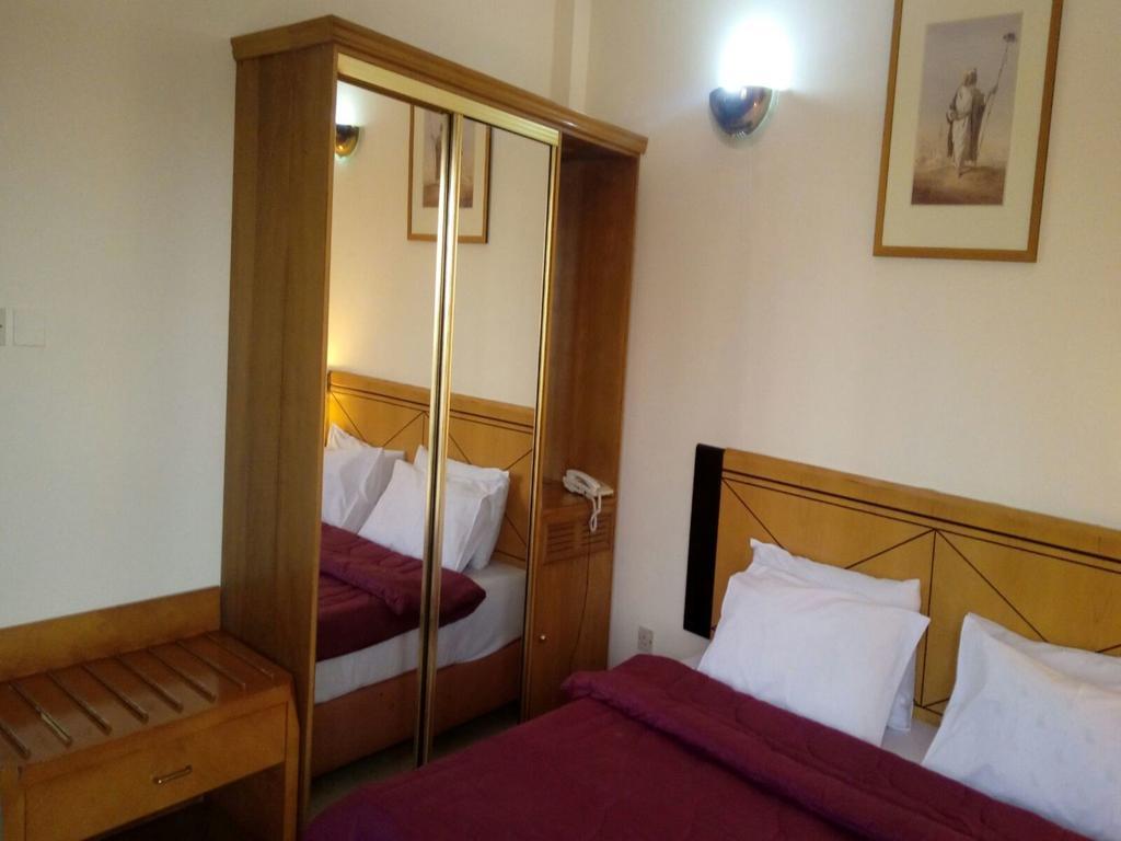 San Rock Hotel Manamah Buitenkant foto